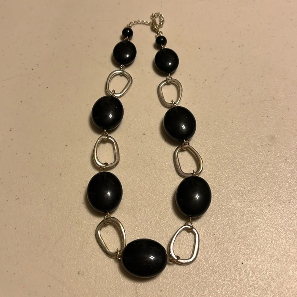 Costume jewelry necklace